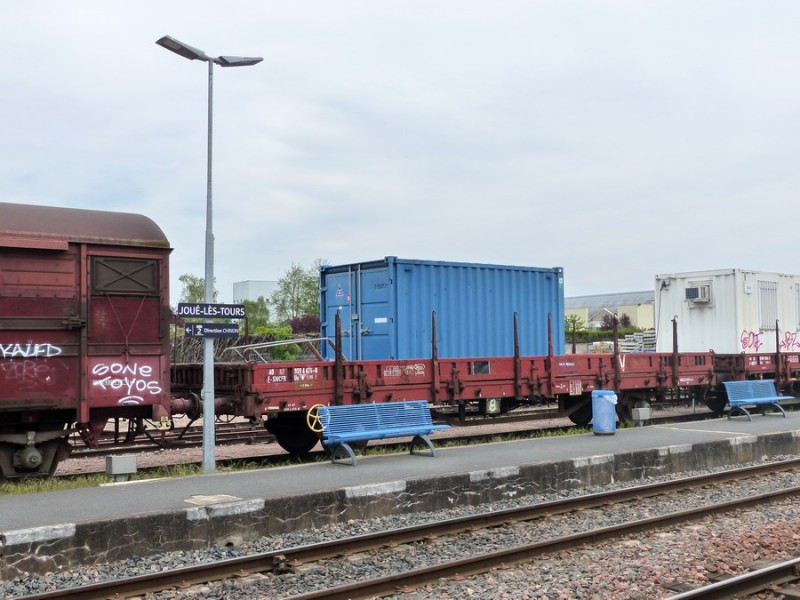 (2) 40 87 959 4 426-8 Us K55 1 F-SNCFR (2019-04-21 (4) gare de Joué les Tours PK 241,192).jpg