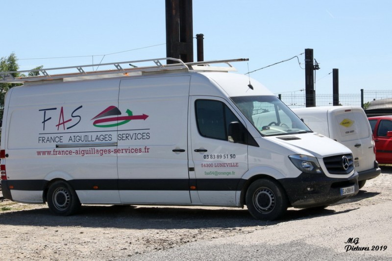 2019-05-14 Puy-Imbert (26).jpg (163.88 Kio) Vu 4392 fois 2019-05-14 Puy-Imbert (26).jpg