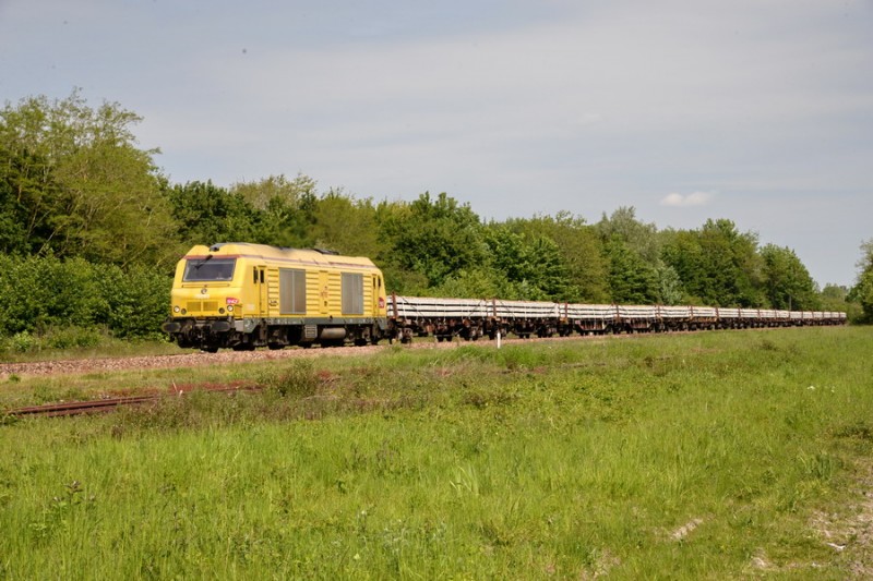 75092 (2019-06-04 passage à Noyelle-sur-Mer) 62032 Conchil Longueau.jpg (204.81 Kio) Vu 12203 fois 75092 (2019-06-04 passage à Noyelle-sur-Mer) 62032 Conchil Longueau.jpg