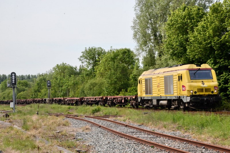 75092 (2019-05-23 gare de Conchi-le-Temple) 62031 de Lngueau (1).jpg (243.74 Kio) Vu 12203 fois 75092 (2019-05-23 gare de Conchi-le-Temple) 62031 de Lngueau (1).jpg