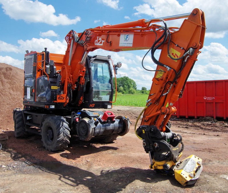 HITACHI D2R ZX170-6 (2019-06-15 Somain) Unifer H2 (2).jpg