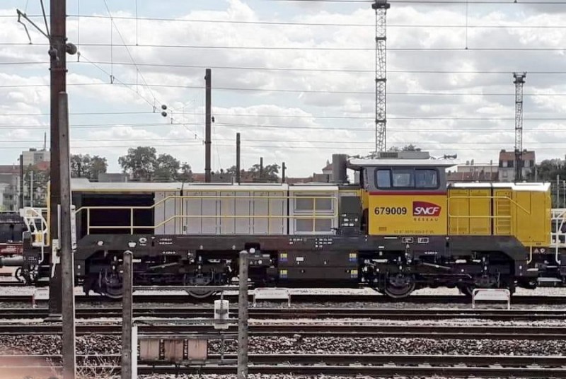 DE 18 5502268 (2019-08-01 Metz-Sablon) 92 87 0079 009-2 F-AKIEM.jpg