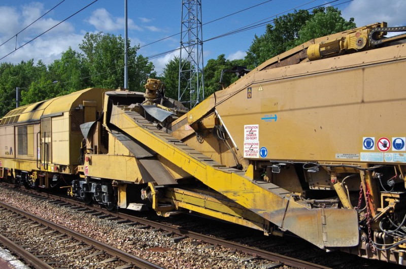 99 87 9 314 507-4 (2019-07-30 Poix de Picardie) Train XD GCF Roma C75 (5).jpg