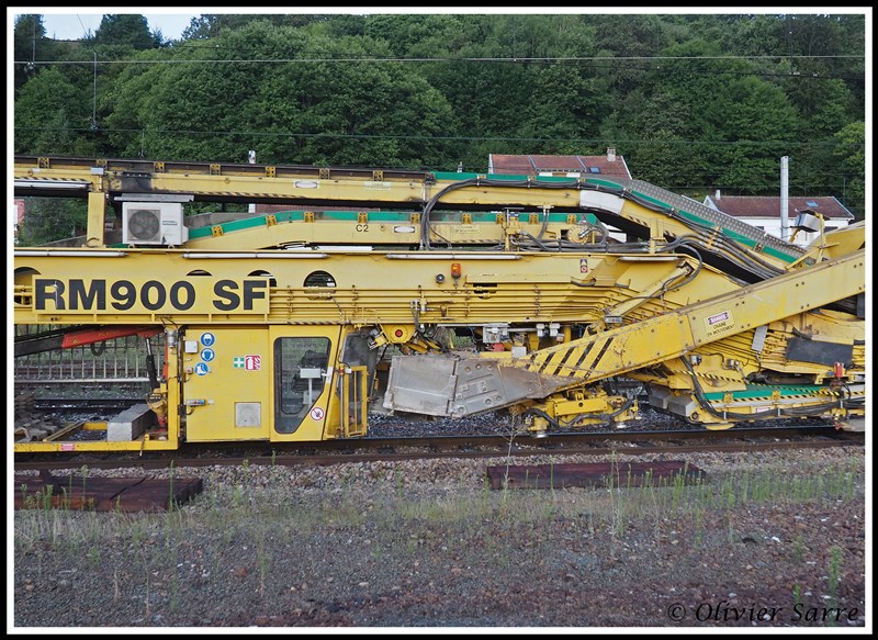 Train de  Dégarnissage à Saint-Sulpice Laurière (5).jpg