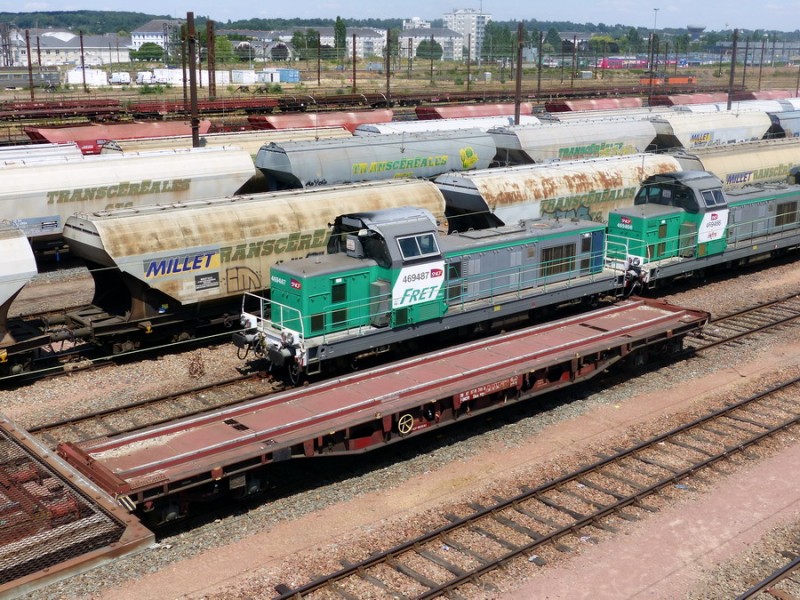 80 87 977 0 240-0 Uas R09 2 F-SNCFR (201-07-14 SPDC) (1).jpg (312.13 Kio) Vu 1526 fois 80 87 977 0 240-0 Uas R09 2 F-SNCFR (201-07-14 SPDC) (1).jpg