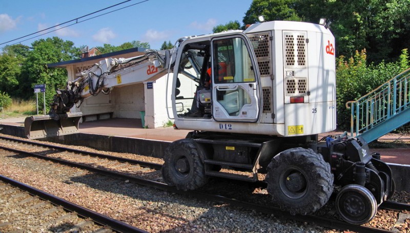 D2R ZX170PRR (2019-08-20 Poix de Picardie).jpg