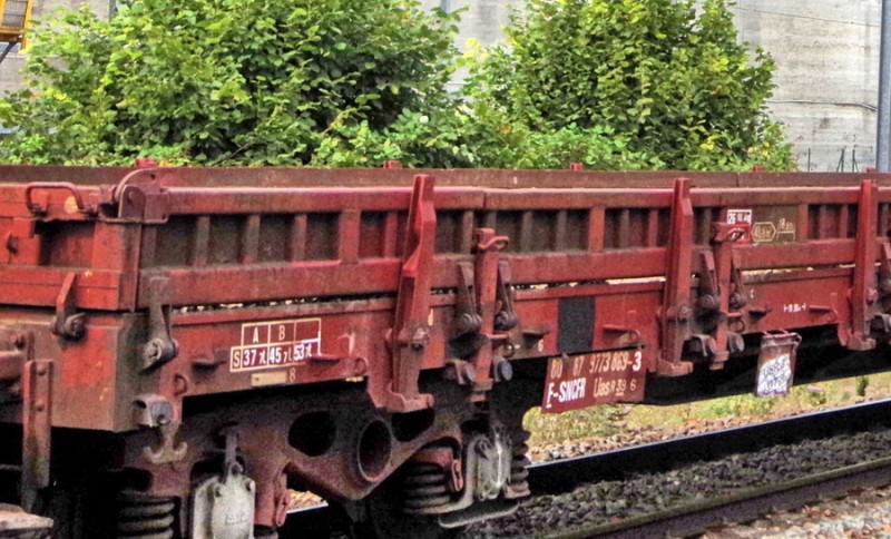 (22) 2019-08-27 gare de Saleux) 869-3 (22).jpg (203.11 Kio) Vu 1488 fois (22) 2019-08-27 gare de Saleux) 869-3 (22).jpg