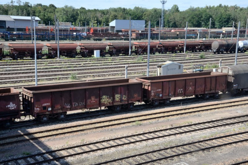 80 87 977 6 796-2 Uas F28 2 F-SNCFR (2019-09-06 Tergnier) + 445-3.jpg