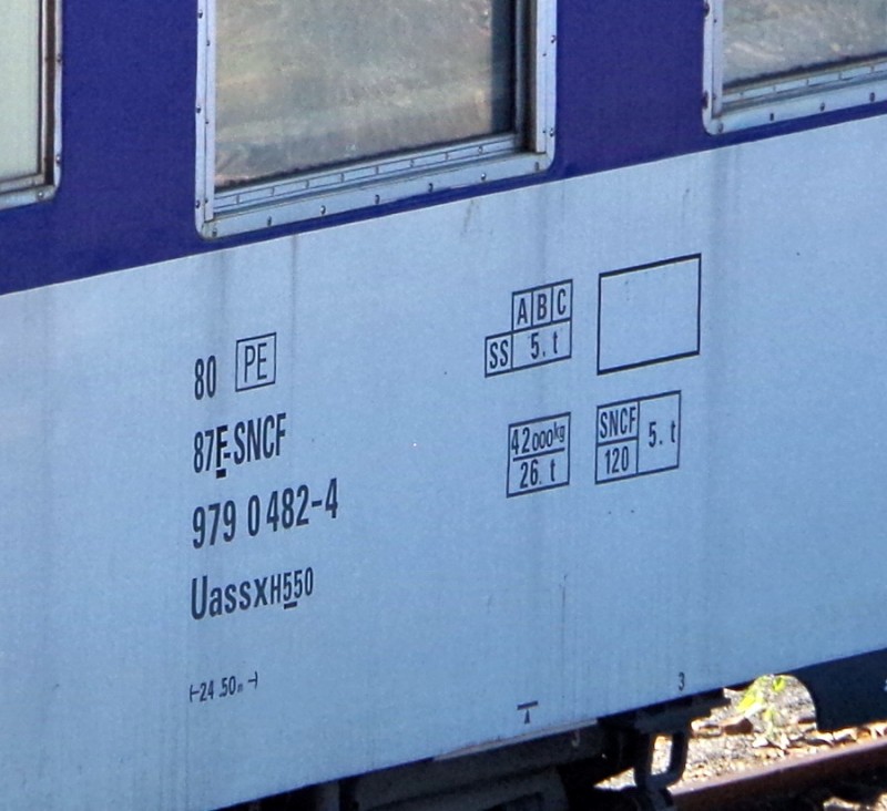 80 87 979 0 482-4 Uassx H55 0 F SNCF-PE (2019-09-14 Tergnier) (2).jpg