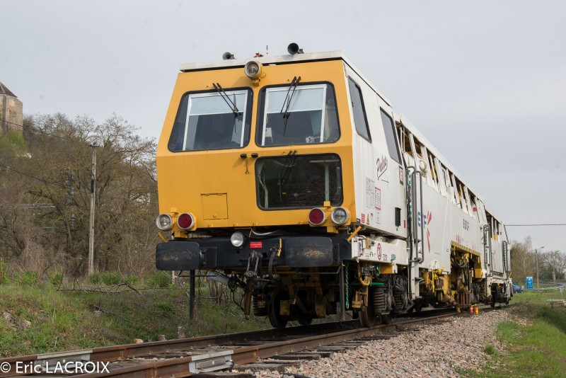 Train 2019 04 06 (3).jpg