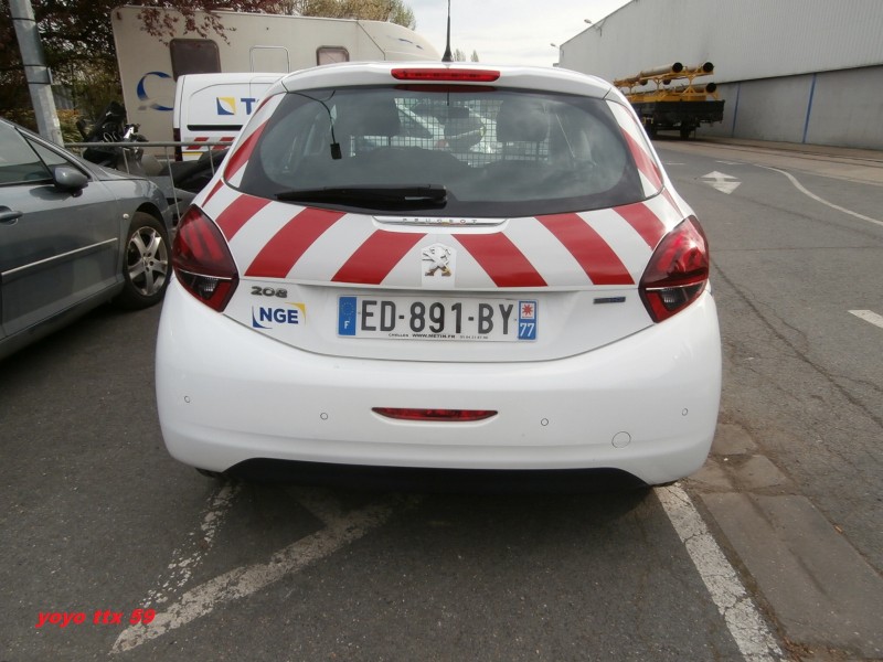 TSO Peugeot 208 ED-891-BY-77 =4.JPG