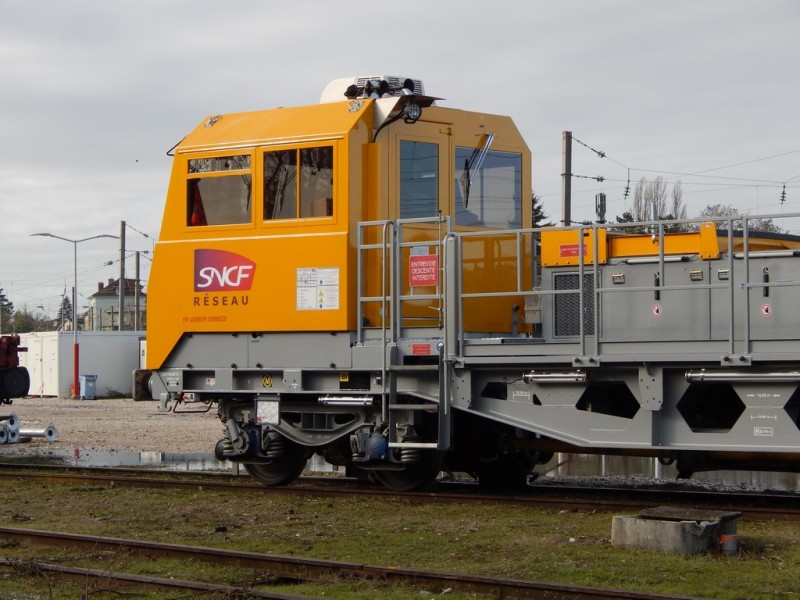 DU 94 B - 99 87 9 185 440 4 - SNCF (17) (Copier).JPG
