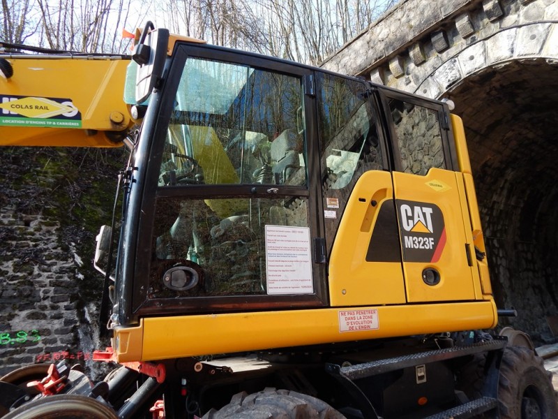 CAT M323F - TRH300220 - COLAS RAIL (6) (Copier).JPG