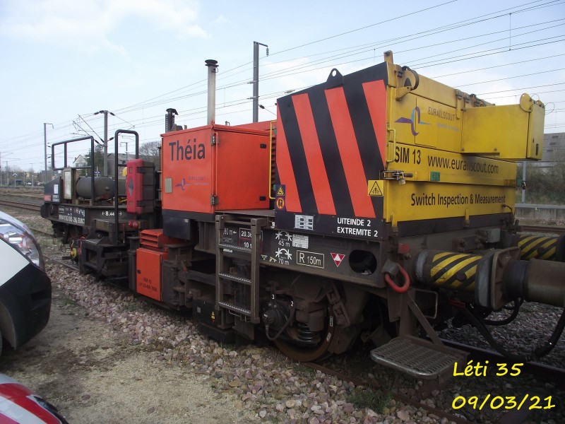 Théia_f.JPG (294.36 Kio) Vu 7812 fois Théia_f.JPG
