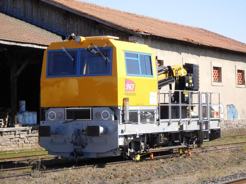 DU 84 RS - 9.798 - SNCF CF à Langeac 28-03-2021 (1).JPG