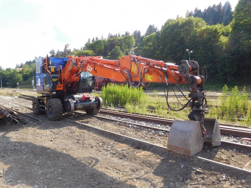 D2R ZX 170 PRR - C275 - EDC Terrassement à La Bastide 27-06-2020 (2).JPG