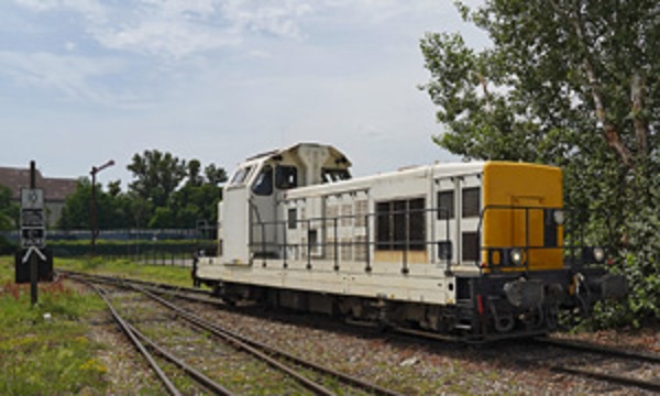 2021-07-12-338ak-Volgelsheim_Port-Rhnan-Port-Rhnan-Loco-MF-402-ex=Eiffage.jpg