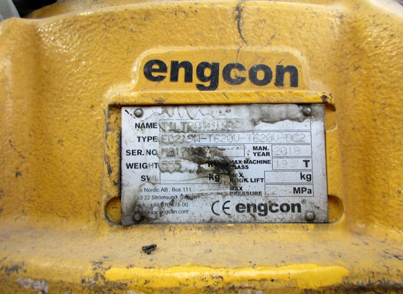 (11) Unac 22 TRR Sferis plaque Tiltrotator Engcon.JPG