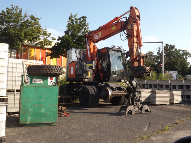 DSCF4013 (Copier).JPG