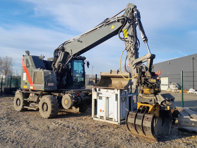 CATERPILLAR M323f - RH600238 - DVF  (Chasse-sur-Rhône 2025-03-05) Photo n°2.jpg