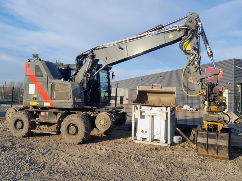 CATERPILLAR M323f - RH600238 - DVF  (Chasse-sur-Rhône 2025-03-05) Photo n°3.jpg