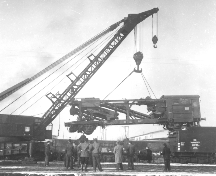 Dégarnisseuse Matisa-3C5-1953-01.jpg