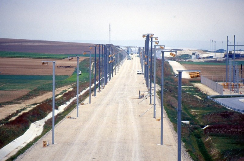 img390R.jpg