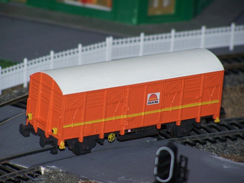 Wagon couvert Colas Rail.JPG