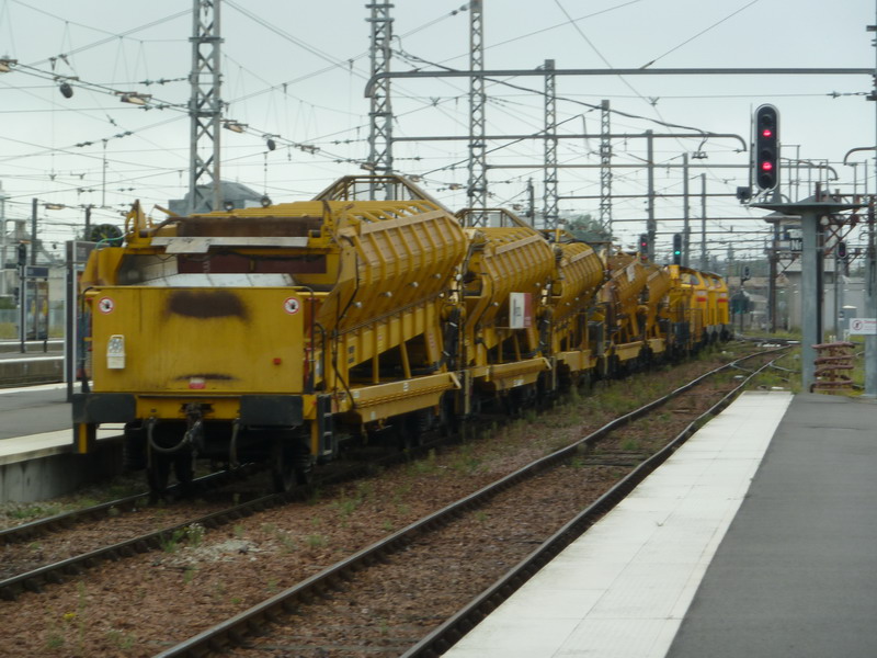 VAD Meccoli (2013-10-02 gare de Tours).jpg