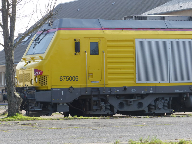 75006 (2014-03-15 dépôt de St Pierre des Corps) (2).jpg