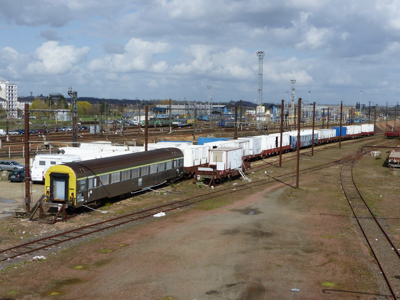 40 87 959 4 902-8 Us SNCF-TR (2014-03-25 St Pierre des Corps) (3).jpg