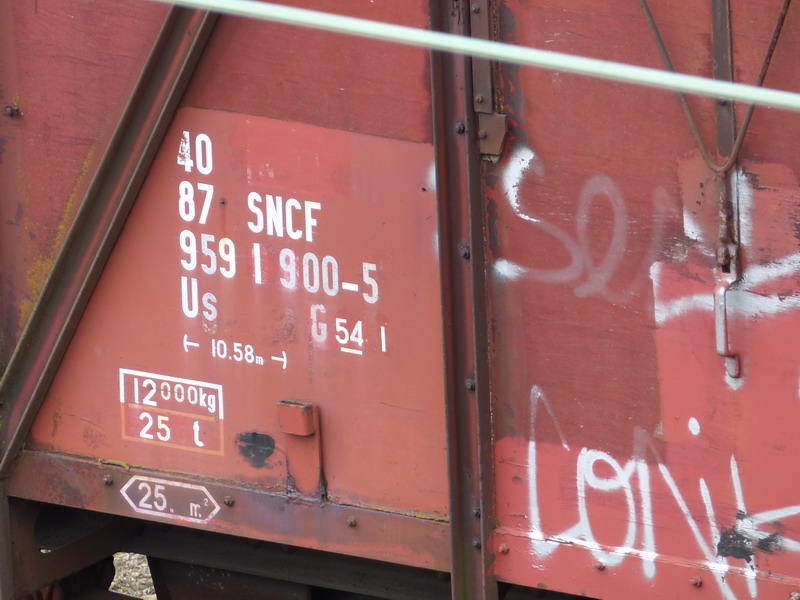 40 87 959 1 900-5 Us G54 1 SNCF (2014-04-25 St Pierre des Corps) (6).jpg