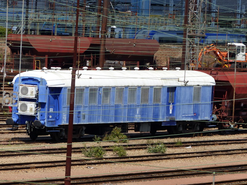 80 87 979 1 024-3 Uas H55 0 SNCF-TR (2014-05-14 St Pierre des Corps) (1).jpg