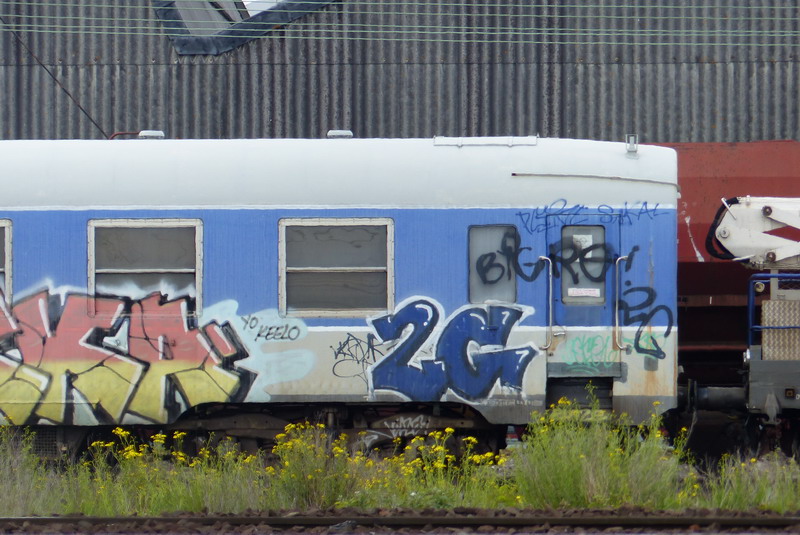 80 87 979 3 452-4 Uas H55 0 SNCF-BD (2014-05-31 St Pierre des Corps) + PF2 (3).jpg