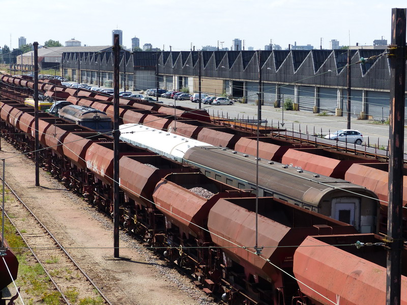 80 87 979 3 309-6 Uas H55 0 F SNCF-NT (2014-07-15 SPC) 22000 + 69200 + 67200.jpg