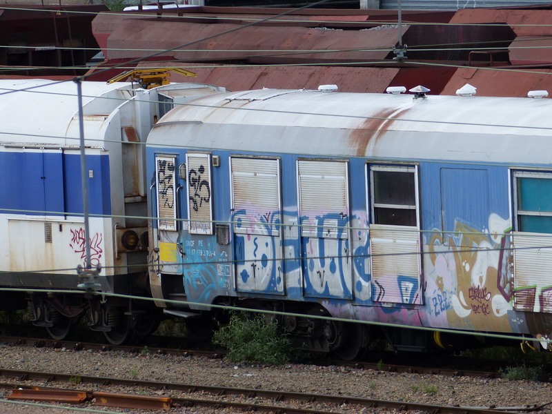 80 87 979 3 051-4 Uas H55 0 SNCF-PE (2014-08-19 SPDC) + 80 87 979 9 005-4 Uas W41 SNCF-RO (3).jpg