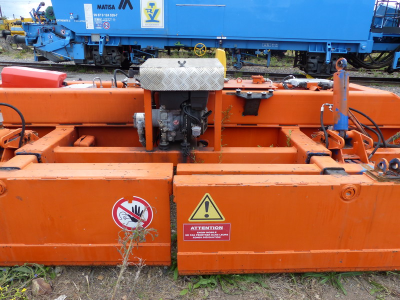 Portique P2 Colas Rail (2014-08-09 St Pierre des Corps) (8).jpg