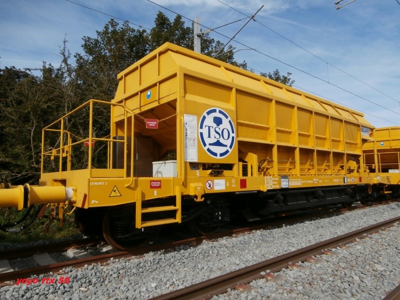 WTR 99 87 9 352 596-0=5.JPG