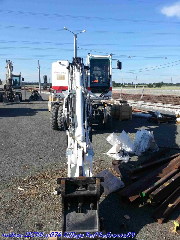 Unac 22TRR w074 Eiffage Rail (2) Sttx Forum.jpg