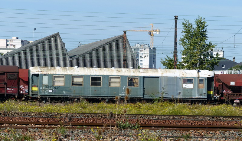 80 87 979 2 124-0 Uas H70 0 SNCF-NT (2014-09-26 SPDC) (1).jpg