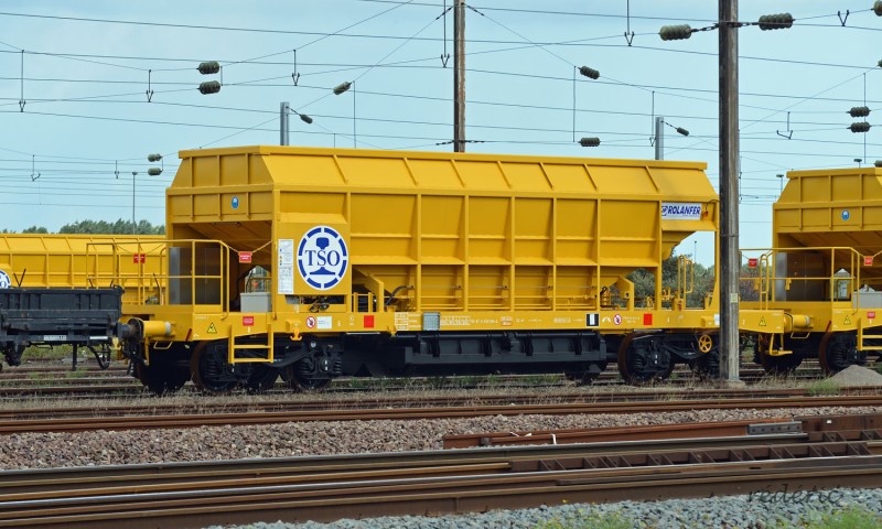 99 87 935 2 599-4 Dunkerque01 110814.jpg
