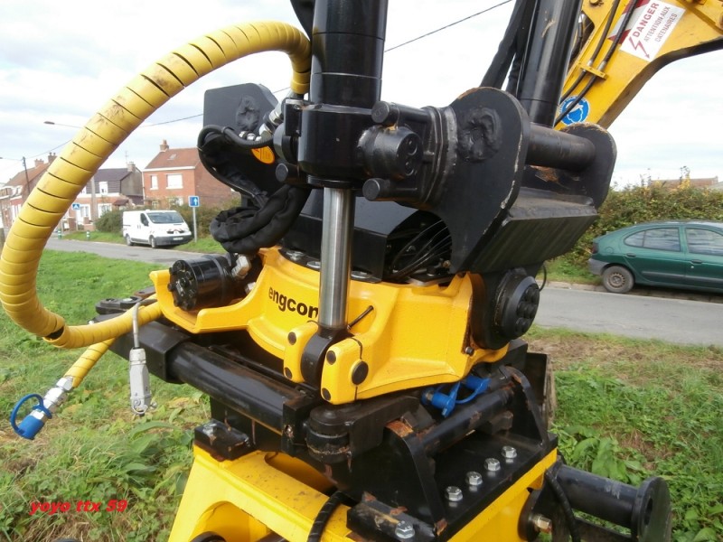 Engcon SK15960 N° P21022=9.JPG