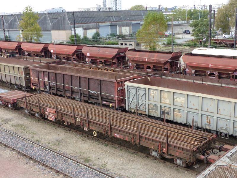 80 87 977 5 556-4 F SNCF-PSL (2014-10-30 SPDC) (1).jpg