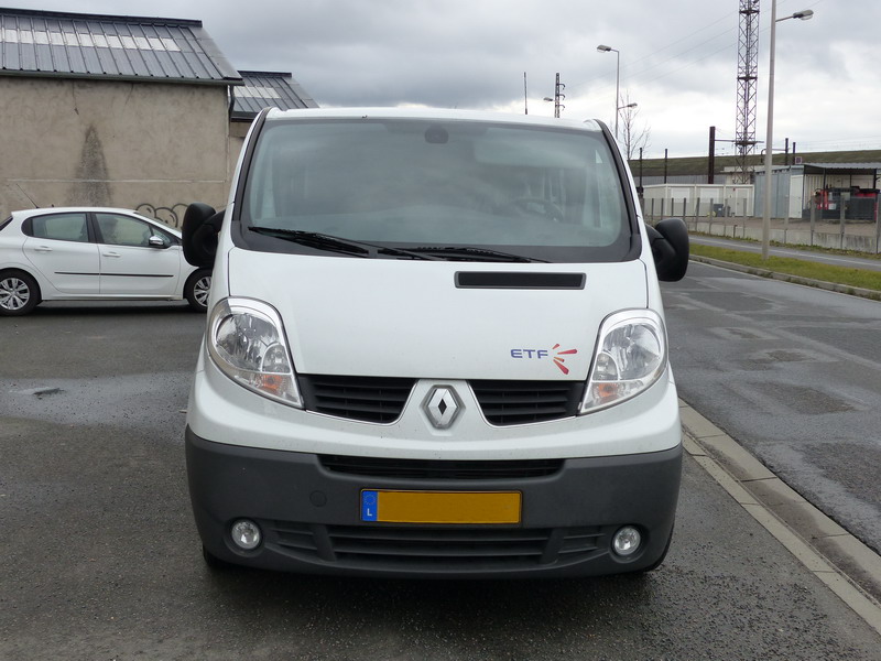 Renault Trafic Dci 115 (Lux) ETF (2).jpg