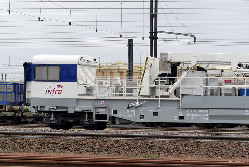 80 87 979 9 301-7 Uas W42 2 F SNCF-RO (2015-03-01 SPDC) (1).jpg