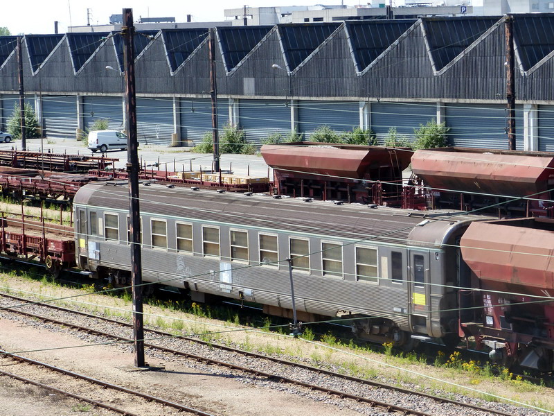 80 87 979 0 593-8 Uas H55 0 F SNCF-NT (2015-06-26 SPDC) (1).jpg