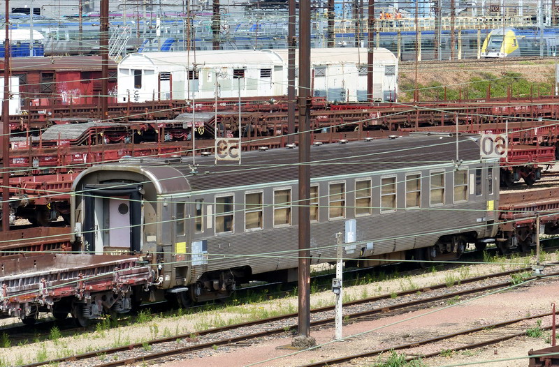 80 87 979 0 593-8 Uas H55 0 F SNCF-NT (2015-06-25 SPDC) (1).jpg
