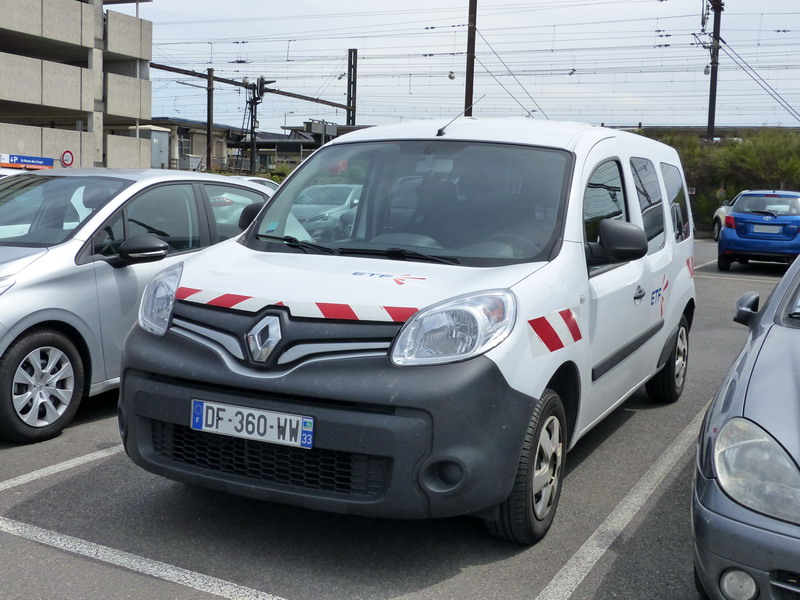 Renault Tech Kangoo Maxi DF-360-WW 33 (2015-07-31 SPDC) (1).jpg