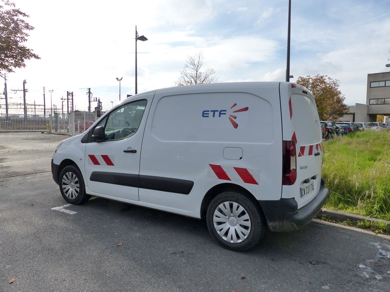 Citrôen Berlingo CW-231-TX (2015-10-24 SPDC) (2).jpg