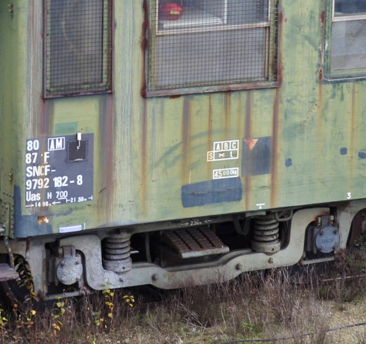 80 87 979 1 182-8 Uas H70 0 F SNCF-AM (2013-02-20gare de Tergnier) (12).jpg